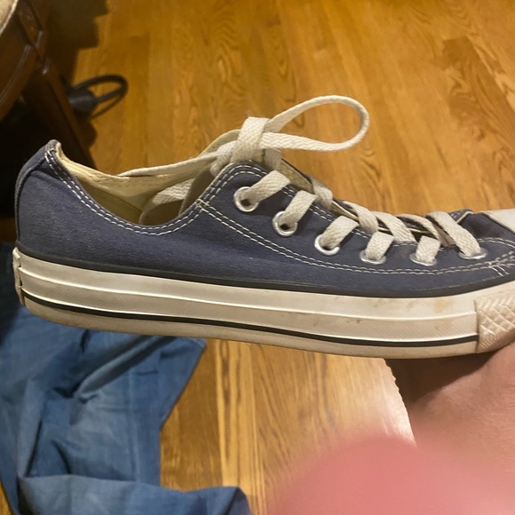 converse navy sneakers size 8 - Picture 4 of 6